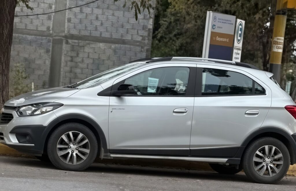 Lo encerraron en el baúl para robarle la recaudación