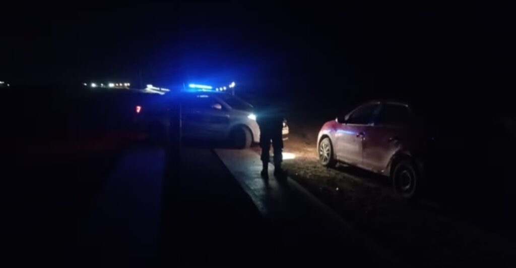 Borracha y sin papeles quiso escapar de un control e intentó atacar a la policía con la llave del auto